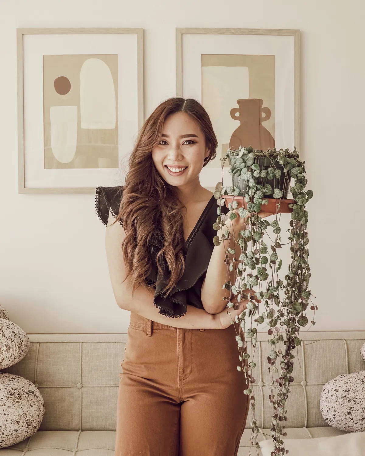 Anh Lin: Girl and The Word